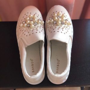 Women’s shoes
